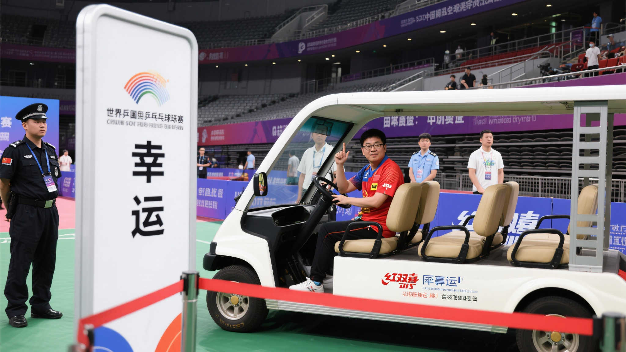 仅暴露了中 仅暴露了中